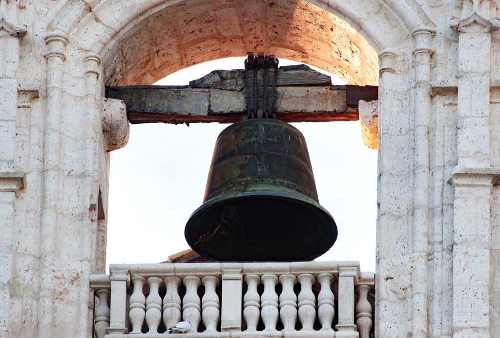 Campana de la catedral de Palencia